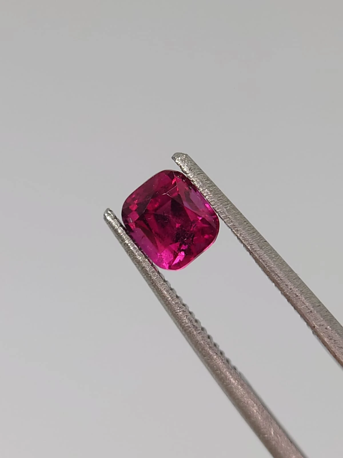 0.98ct Natural Umbalite Garnet from Malawi — view 1